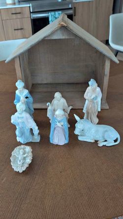 Vintage Porcelain Nativity Set