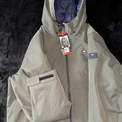 Tommy Hilfiger Size M