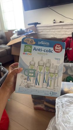 Dr Browns anti colic bottle set
