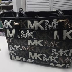 Michael Kors Purse 