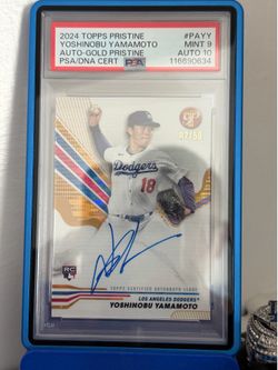 Yoshinobu Yamamoto rookie auto