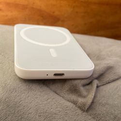 Apple Wireless Charger