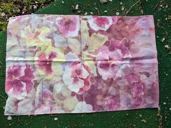 Pansy yard flag