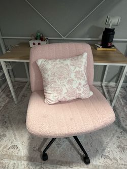 Pink Desk Chair