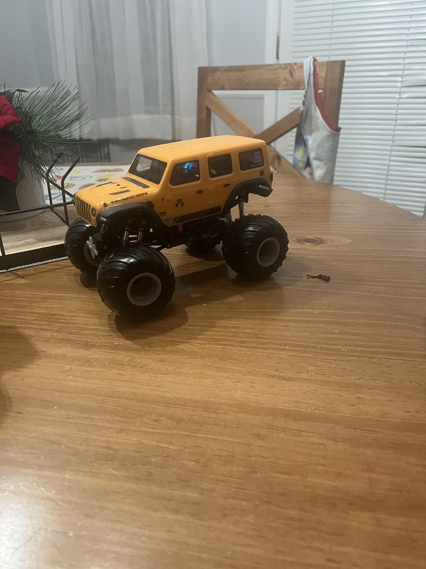 SCX24 Mini Monster Jeep