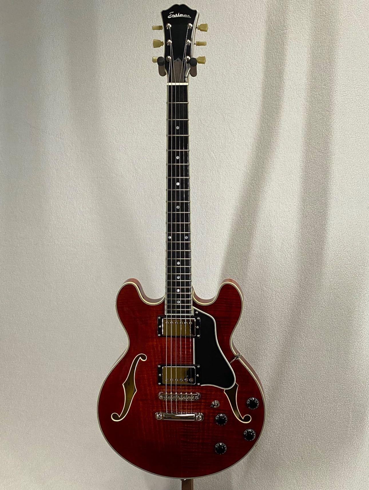 2021 Eastman T484 -As New