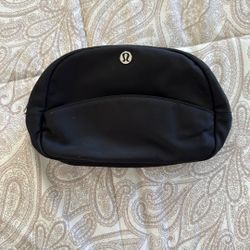 Lululemon Medium Toiletry Bag