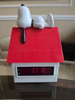 Salton Peanuts SNOOPY DIGITAL Electronic Dog House Alarm Clock VTG 1960's WORKS