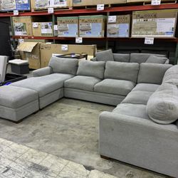 Thomasville 6-Piece Fabric Modular Sectional with Ottoman