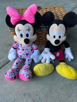Plush toys set 18 Dlrs