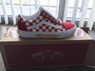 brand new Customs Old Skool vans size M: 5.0 W: 6.5