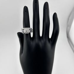 14 K White Gold Ring 