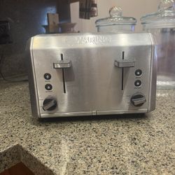 Commercial Grade Waring Bagel Bread four slice toaster