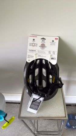 New Schwinn adult bike helmet