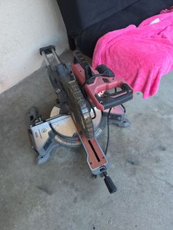 SKIL Sliding Compound Miter Saw