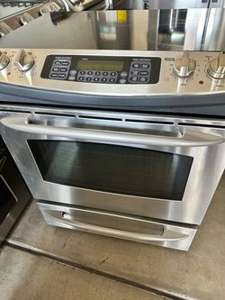 Ge profile flat top electric stove
