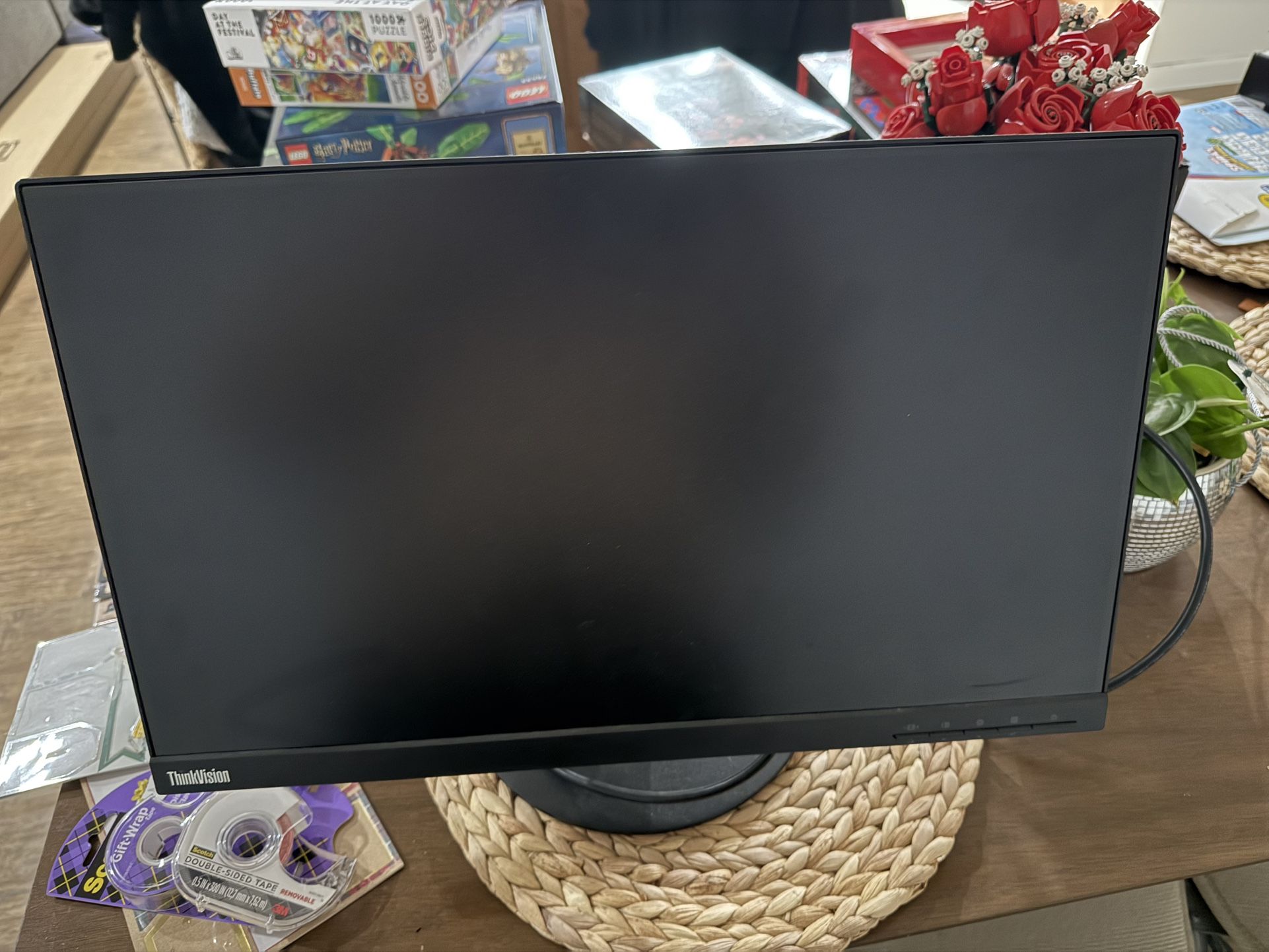 Lenovo ThinkVision Monitor 