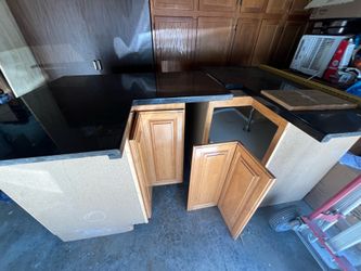 Kitchen corner cabinets