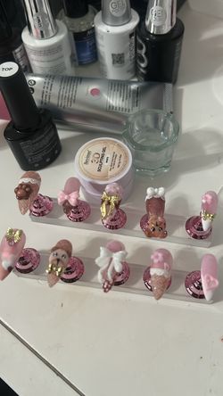 Custom press ons