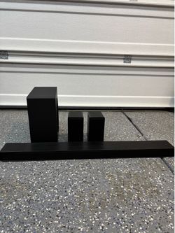 Hisense AX700 5.1.4 Ch Soundbar with Wireless Subwoofer