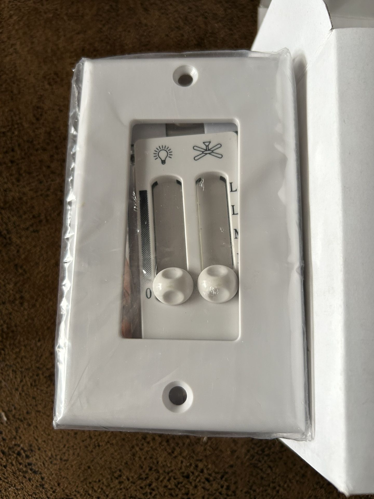 Dual light/ceiling fan wall switch