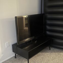 Flat Screen Tv + Table For TV 