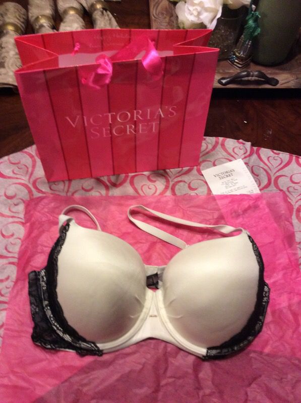 Victoria Secret Bra 38D used for Sale in Watauga, TX - OfferUp