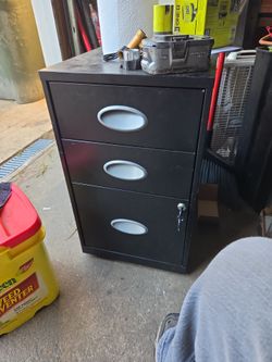 3 drawer fille cabinet