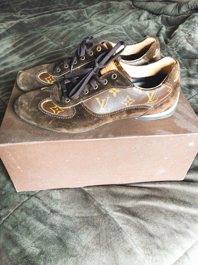 Louis Vuitton Women Shoes Size 7.5 for Sale in Queens, NY - OfferUp