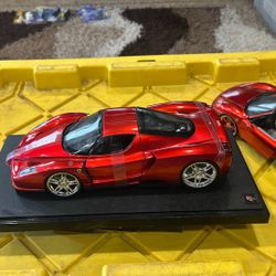 HOT WHEELS 100% 1:18 FERRARI ENZO