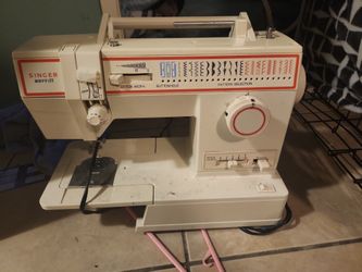 Singer Sewing Machine Model 4552