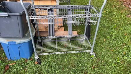 Metal rolling cart
