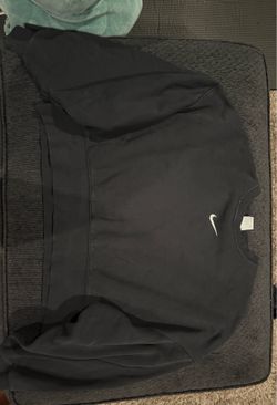 Women’s Cropped Nike Crewneck