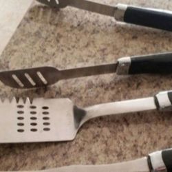 Brand New 3 Pieces Heavy Duty Cooking Utensils Set ( Never Used). 