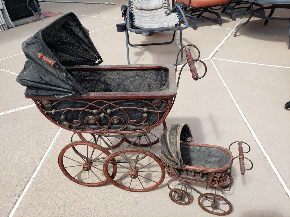 Vintage 23Inch Tall Baby Doll Carriage/Stroller