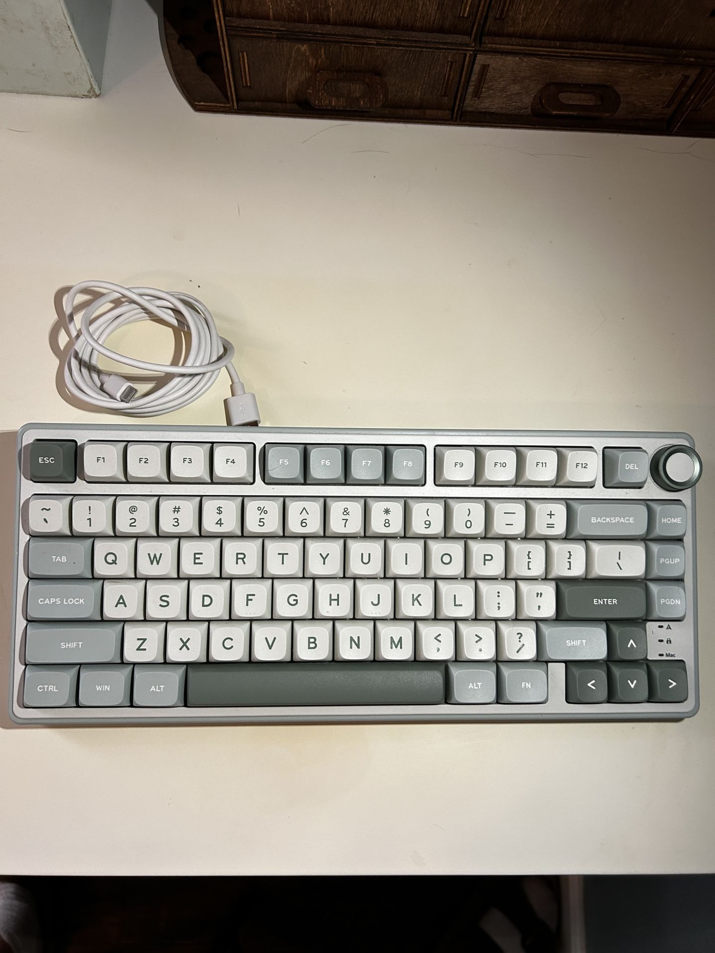 CUSTOM GAMING KEYBOARD RK ROYAL KLUDGE R75