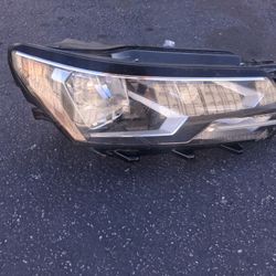 Volkswagen Passat Headlight