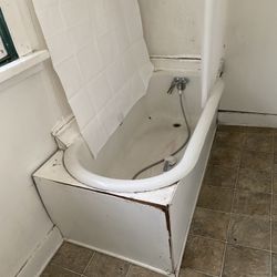 Cast Iron Clawfoot Tub