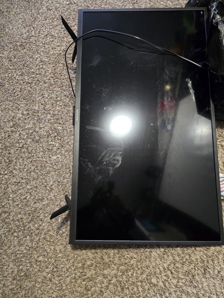 Insignia 40 Inch TV