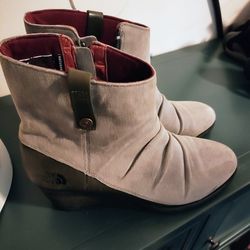 Women's Waterproof North face Wedge Boots Size 10.5