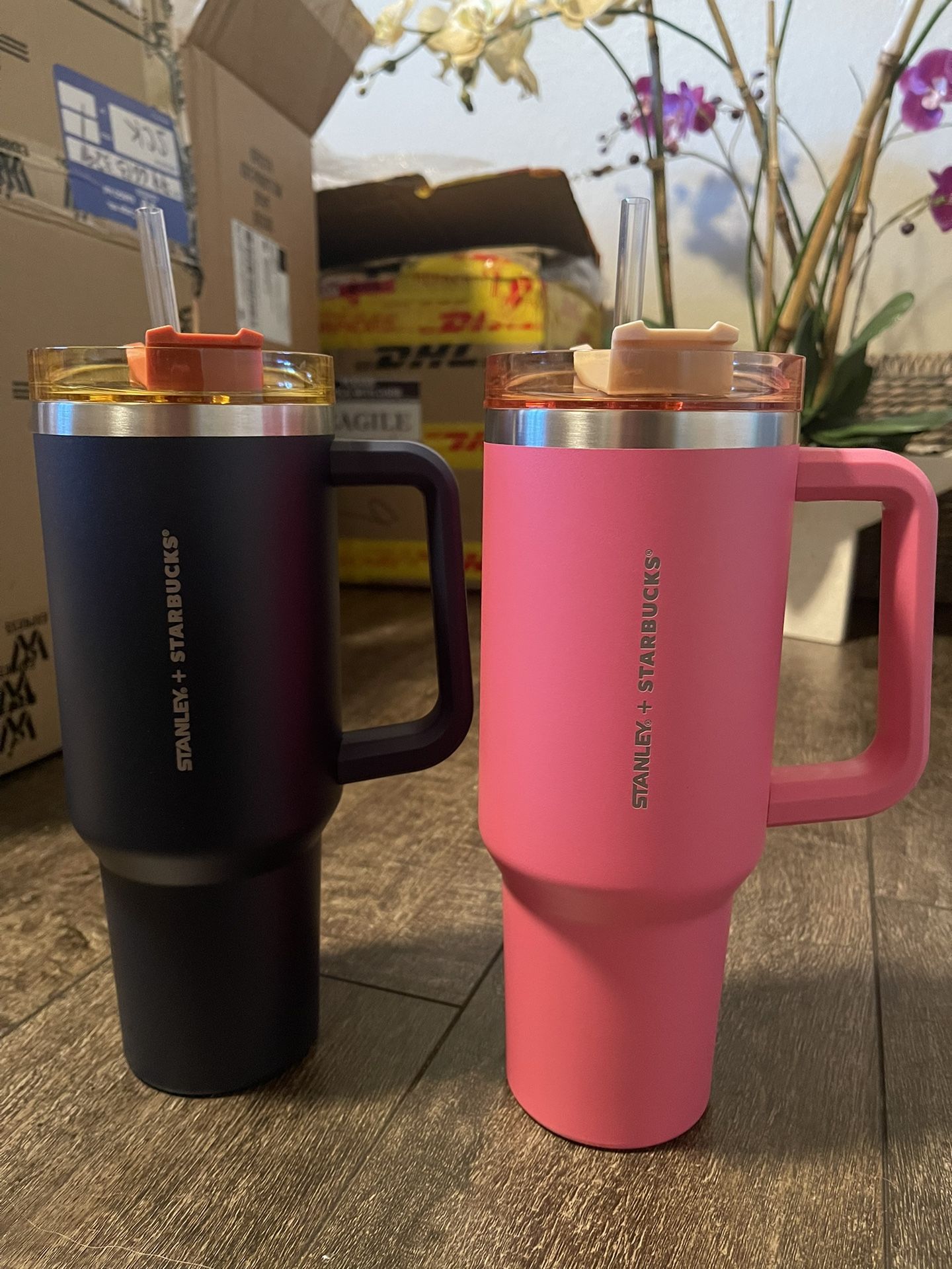 Starbucks X Stanley Blush And Navy - www.nationalbodyline.in