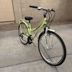 Schwinn Solitaire Women’s Dual Sport Bike. 