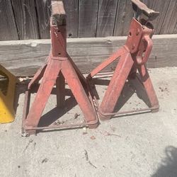Pair of Red Jack Stands