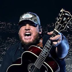 Luke Combs- Growing Up and Getting Old Tour- 2 Day Ticket 