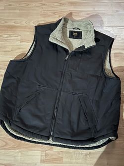 Lee Vest