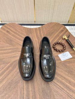 Prada Men’s Leather Shoes With Box 2026 New