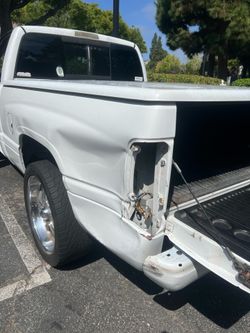 possible Fall auto body and wokr and paitn job price is negotiable