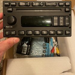 2002 Excursion OEM Stereo Deck 