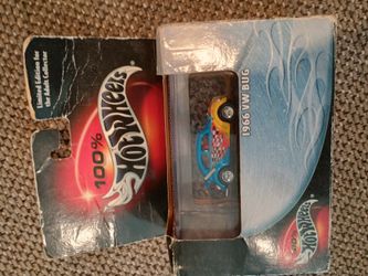100% Hot Wheels limited edition 1966 Volkswagen bug