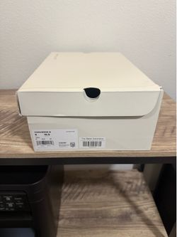 John Elliott Converse Sz 9